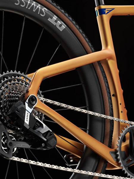 Pinarello Grevil F9 Gravel Bike SRAM Red XPLR 1x13