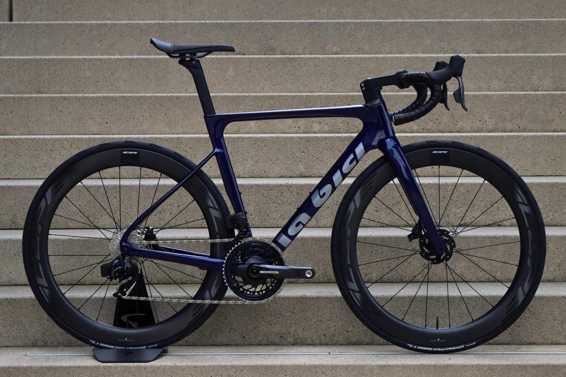 La Bici Aero SL Custom Carbon Disc – La Bici Shop