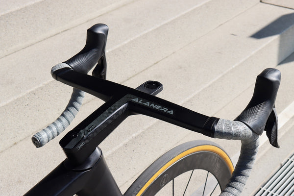 La Bici Endurance Disc SL Carbon SRAM Red AXS - Deda Alanera - Lightweight